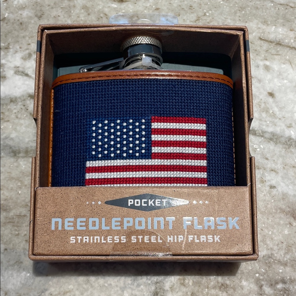 NIB Needlepoint Flask 6oz Stainless Steel American Flag Flask